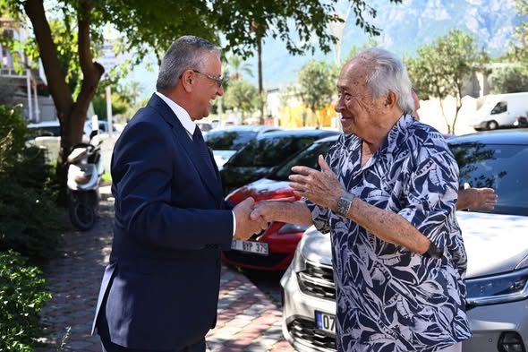 BAŞKAN TOALOĞLU'DAN AKMAN ÇİFTİNE TEŞEKKÜR!