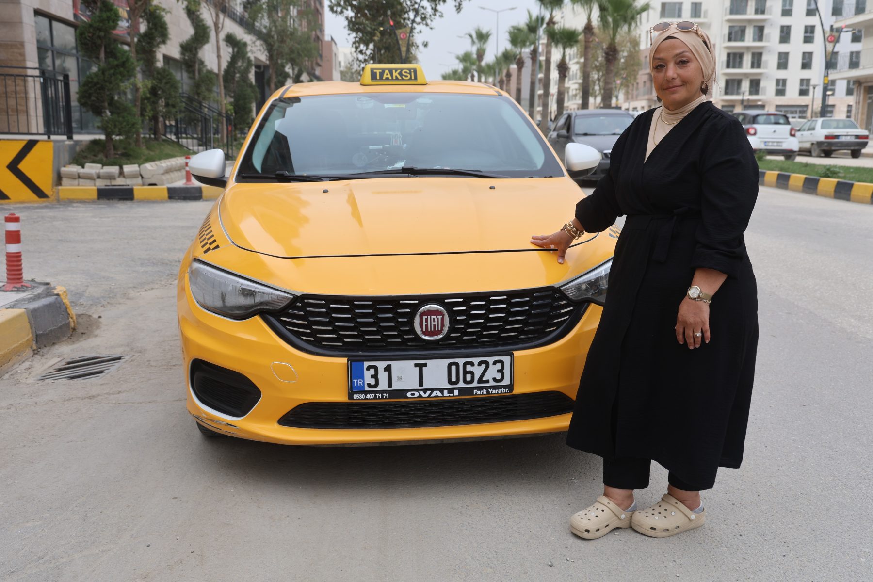 Hatay'da Kadın Taksici Ağabeyinin Emanetini Yaşatıyor