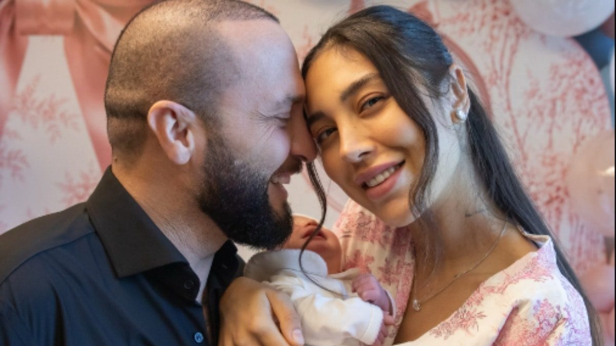 Şarkıcı Berkay ve eşi Özlem Ada Şahin Dubai'ye gitti: Çocukları için yeni karar
